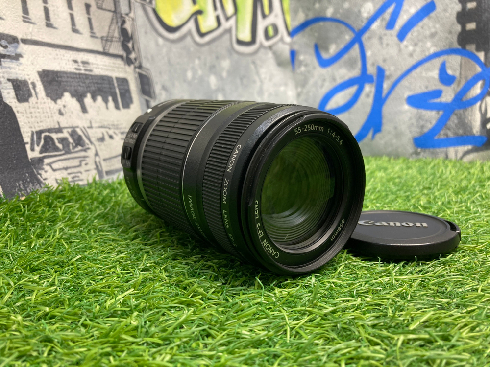 Canon EF-S 55-250mm 4.0-5.6 IS