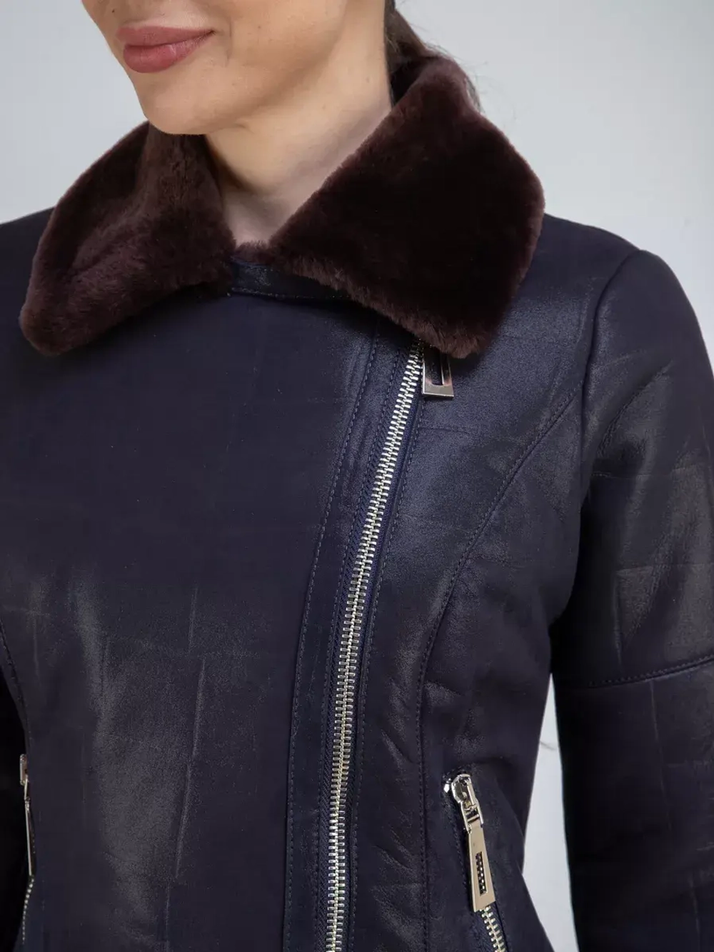 Дубленка зимняя короткая