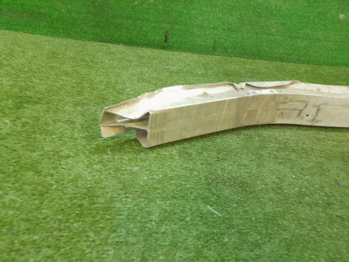 Усилитель передний BMW 3er F30 (2011-2020)