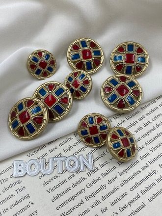 Пуговицы матовое золото с синей и красной эмалью