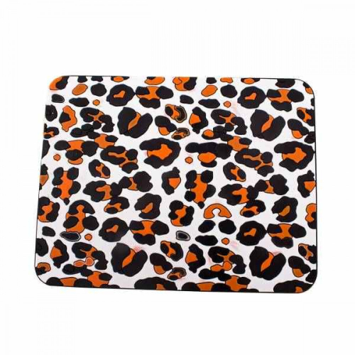 Коврик на панель приборов противоскользящий (180х140мм) Леопард