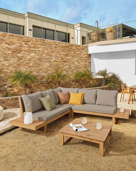 Flaviina Угловой 5-местный диван со столиком из дерева акации La Forma Испания