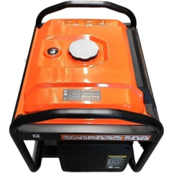 Генератор бензиновый инверторный CARVER PPG -5100I (4,2/4,5 кВт,220В, 2 розетки, USB, дисплей,объем бака 12 л) / бензогенератор / резервный источник питания