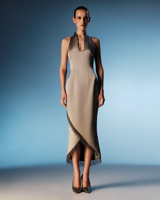 Платье миди из сатина с отделкой из бахромы