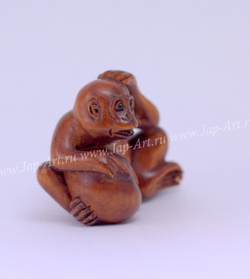 Нэцкэ Обезьяна и плод