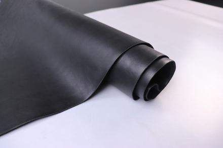 1,8-2,2 Юфть черная с восковым покрытием 128 дм² (КЛ)