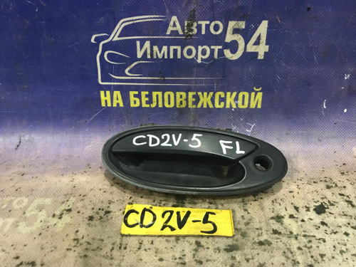 Ручка двери передней левой внешняя MITSUBISHI LIBERO 2001