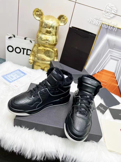 Кроссовки Valentino