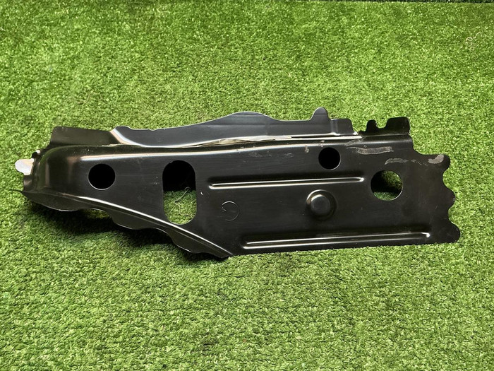 Полка брызговика левая Mini Hatch F56 (2013-2024)