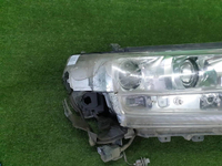 Битая Фара правая Toyota Land Cruiser 200 (2015-2021) LED