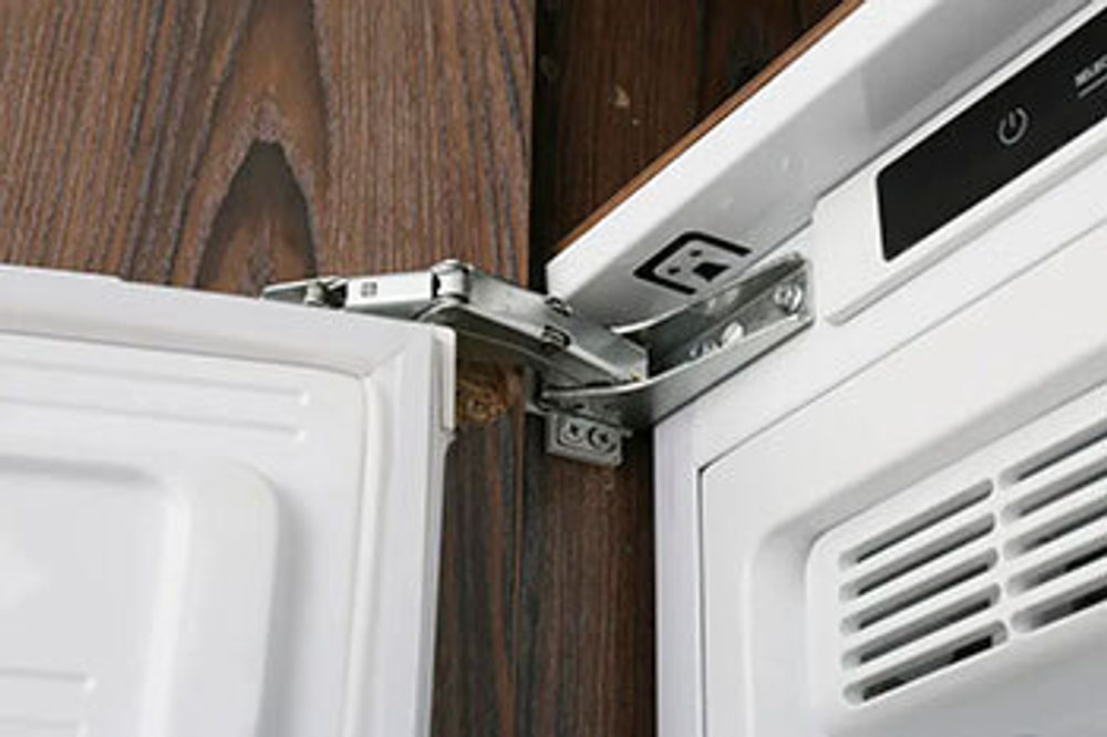 Встраиваемый морозильник Ascoli ASF230WBI