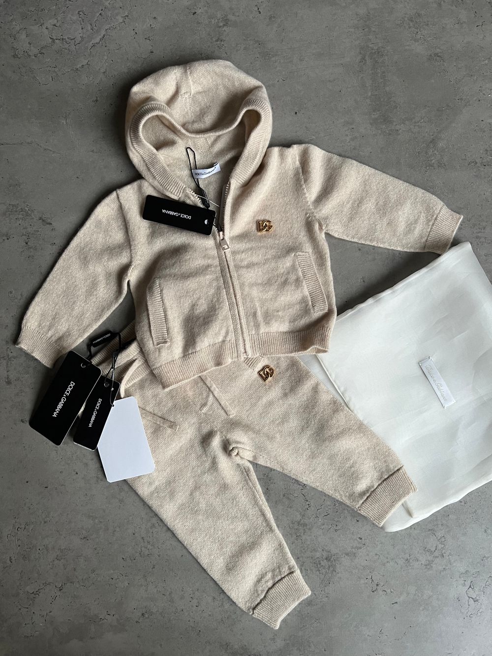 Новый кашемировый комплект Dolce&Gabbana, 68