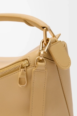 Loewe Маленькая сумка натуральной кожи, цвет сливочного масла