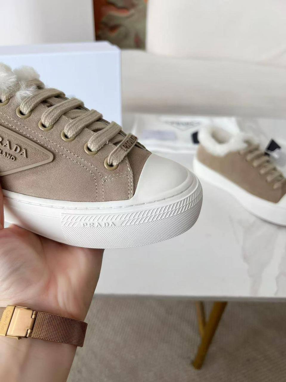 Кроссовки Prada