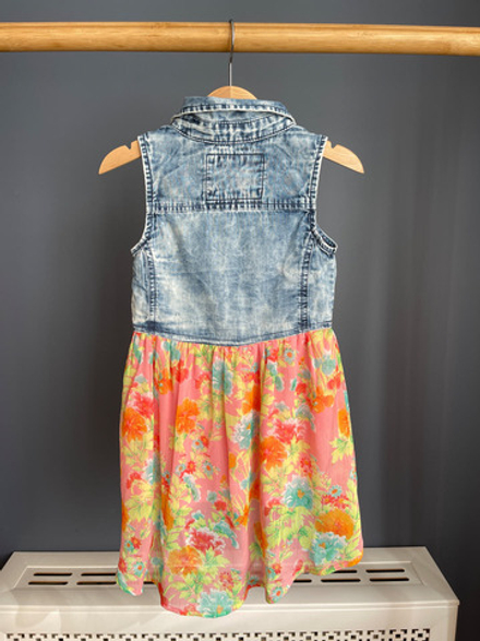 Платье Guess, 104