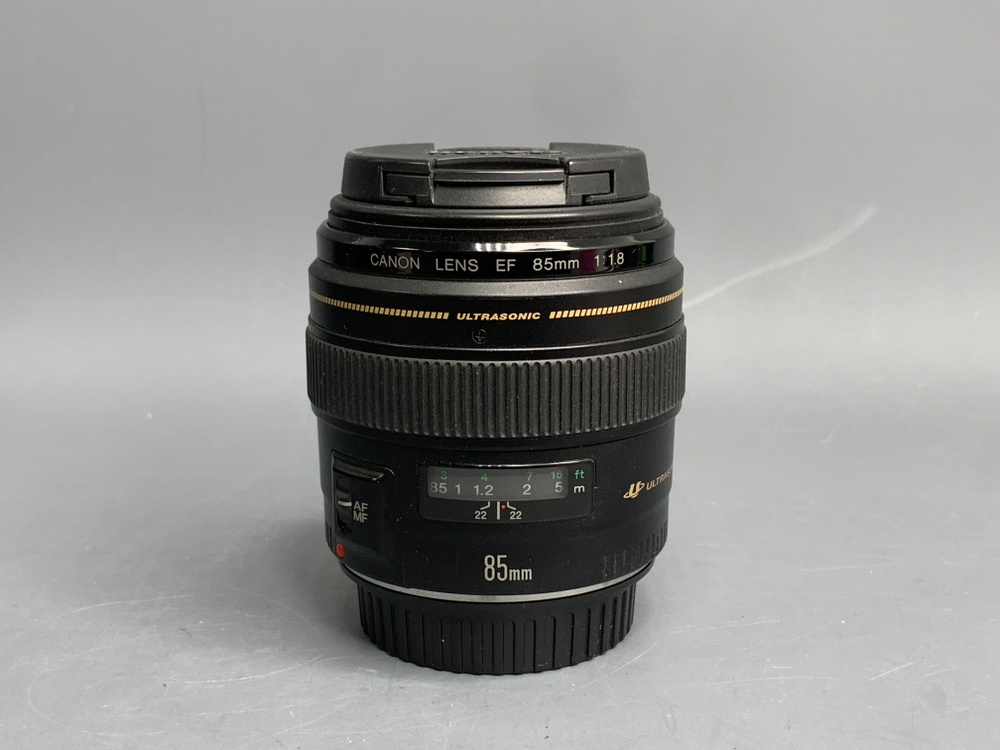 Canon EF 85mm 1.8 USM