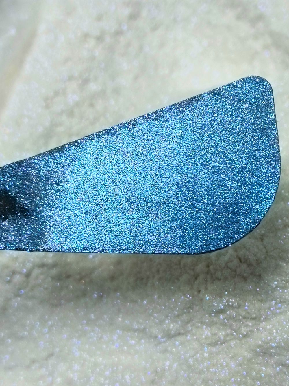 Премиум пигмент 9054 - Сине-голубой мерцающий блеск - универсальный