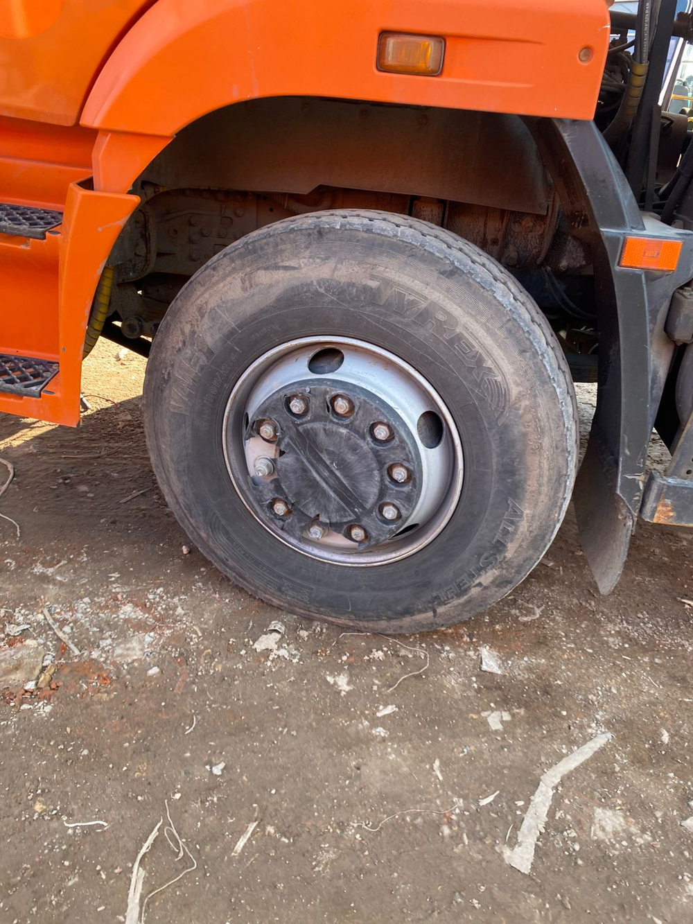 СмолМаш СДК* на шасси КамАЗ 6520 6x4 КДМ СДК-6520( Дизель, 8,9л. 390лс)