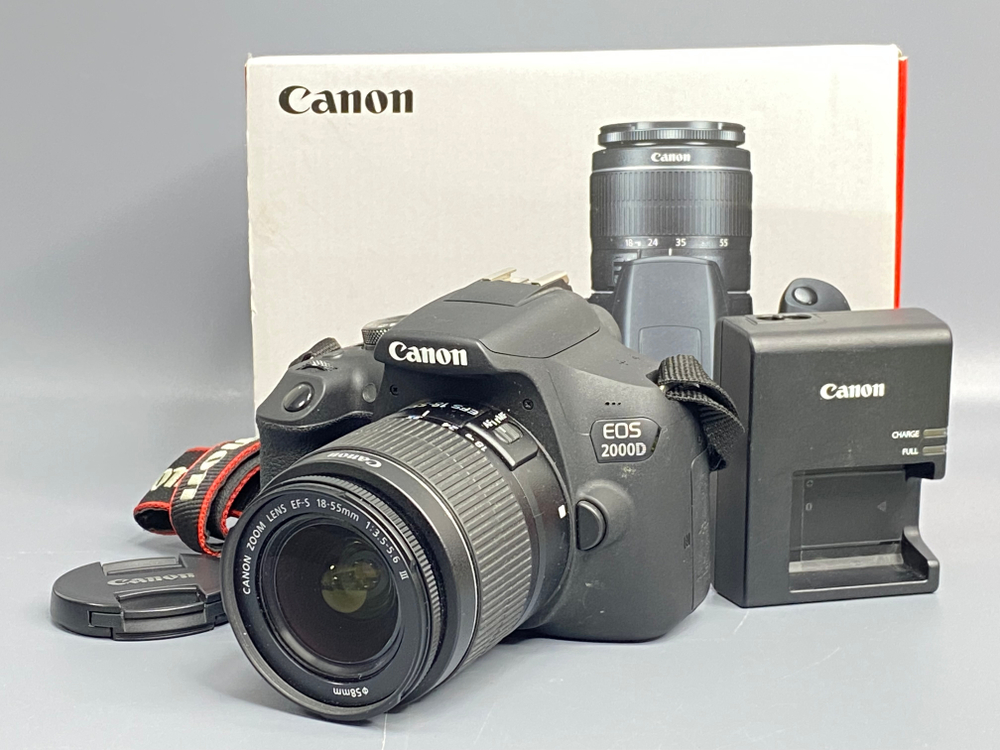 Canon 2000D Kit 18-55mm III 5000 кадров