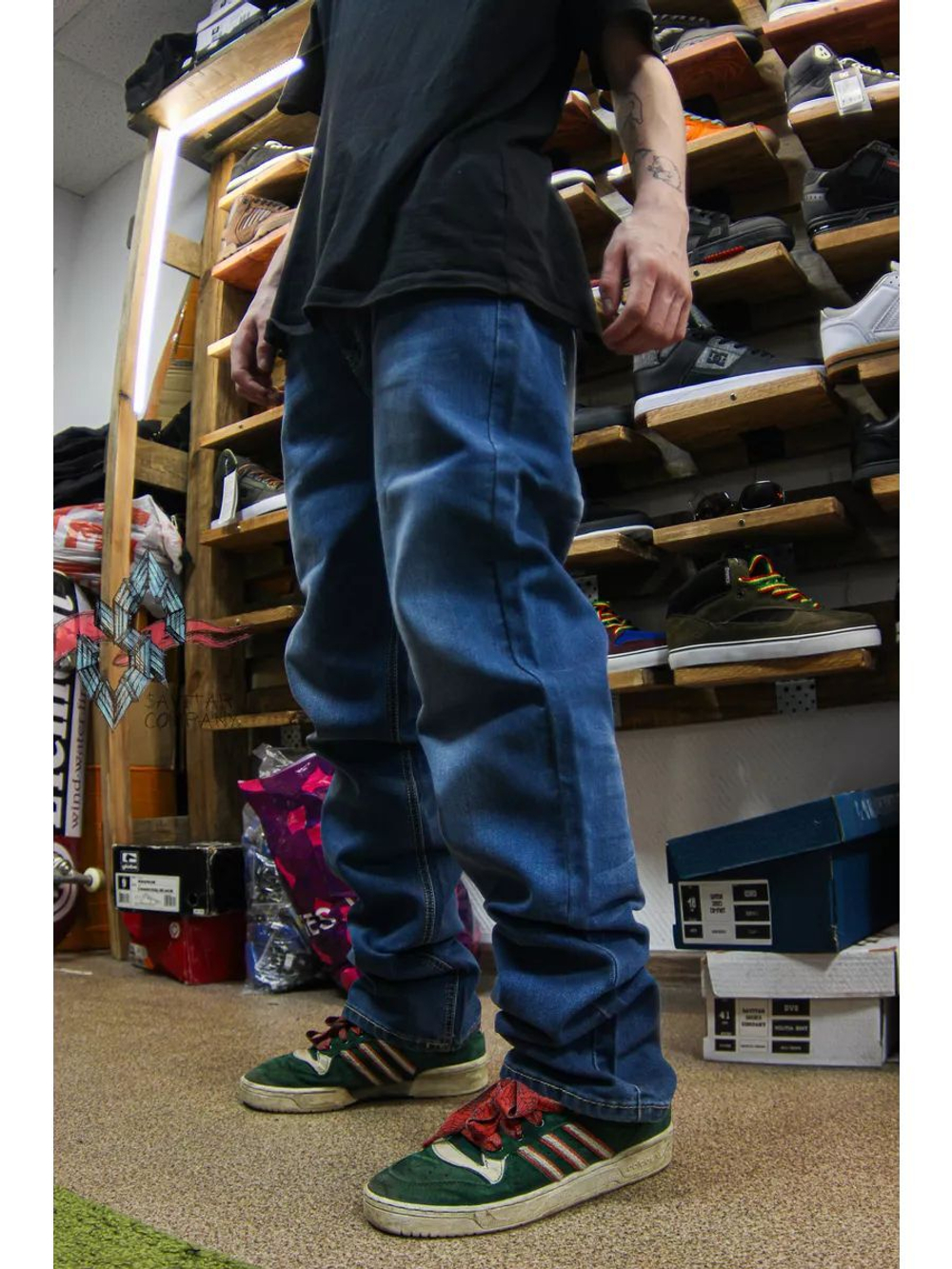 Джинсы прямые от Savitar Shoes Company