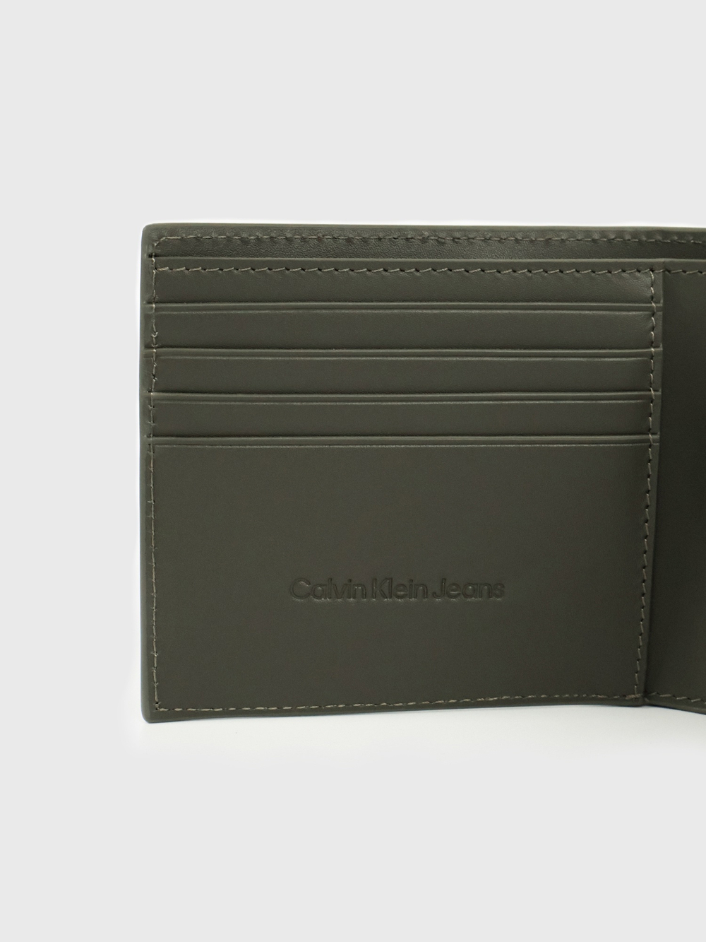Кошелек Calvin Klein Monogram Logo Bifold Wallet Beluga