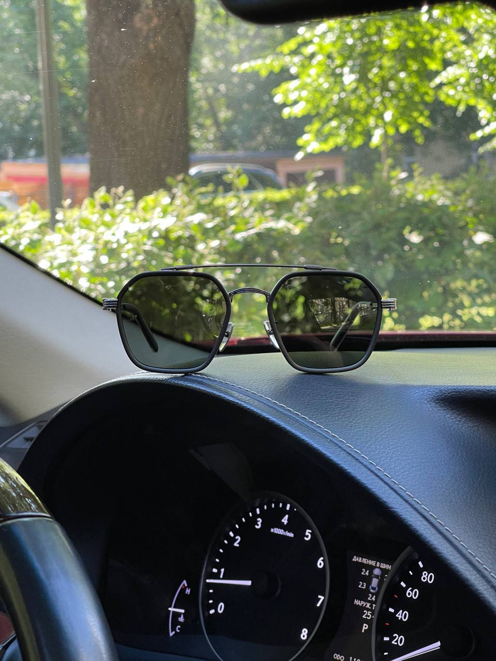 Солнцезащитные очки Chrome Hearts