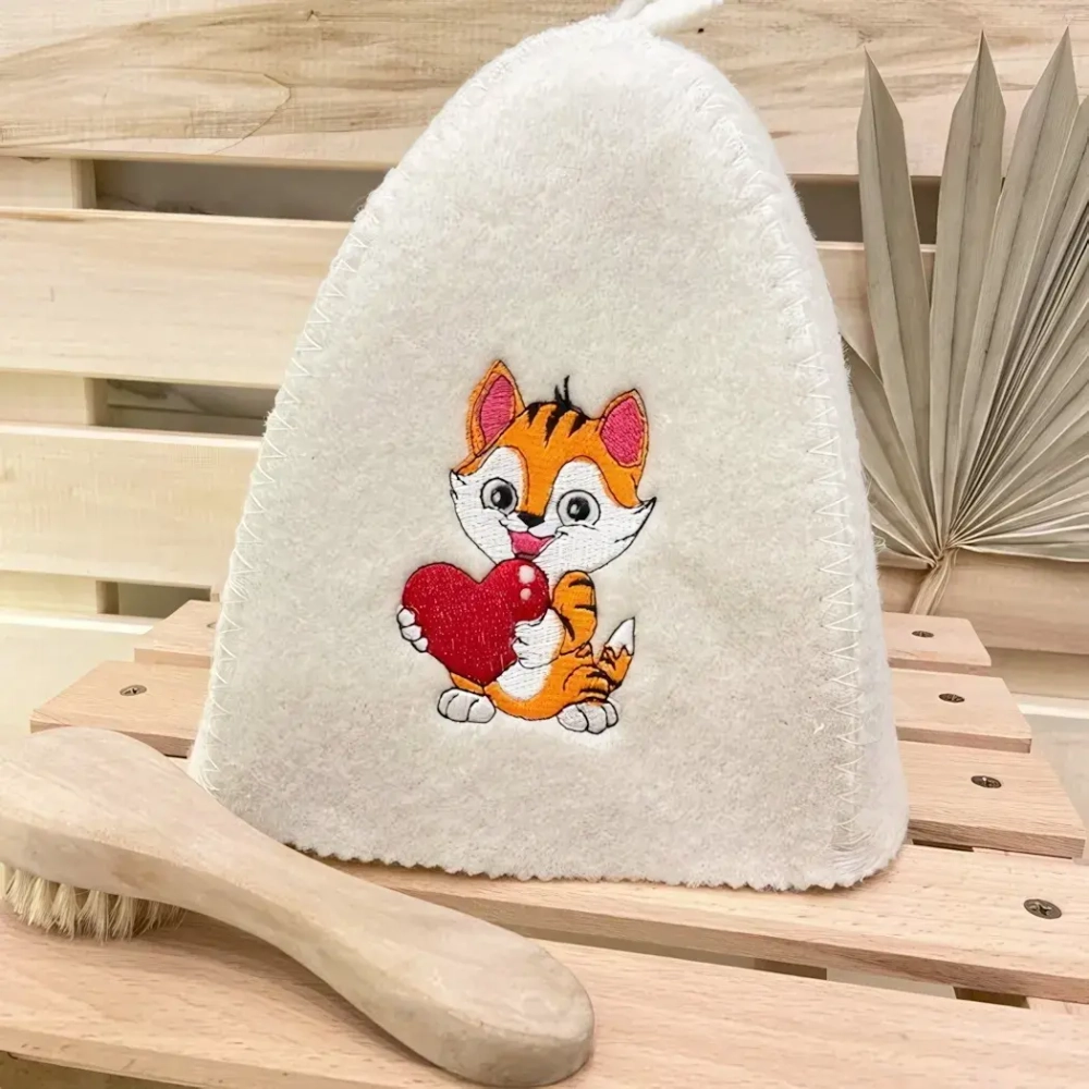 Шапка банная детская классическая с вышивкой»Тигренок», цвет белый, (без упаковки)