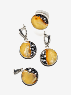 Уникальный серебряный кулон с цельным пейзажным янтарем, серебро 925 пробы