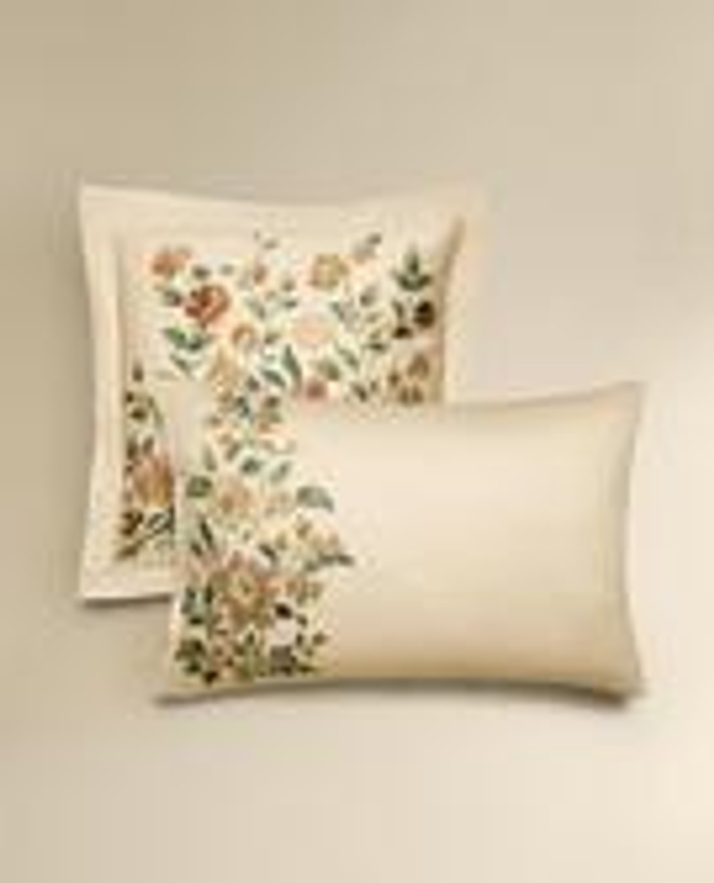 ZARA HOME САТИНОВАЯ НАВОЛОЧКА С ПРИНТОМ, ЭКРЮ