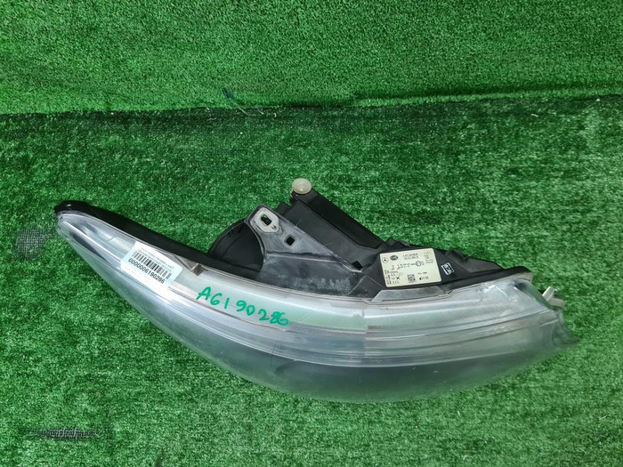 Фара правая Mercedes V w447 (2014-н.в.) галоген