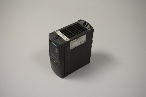 SIEMENS 6SE6440-2UD21-1AA1