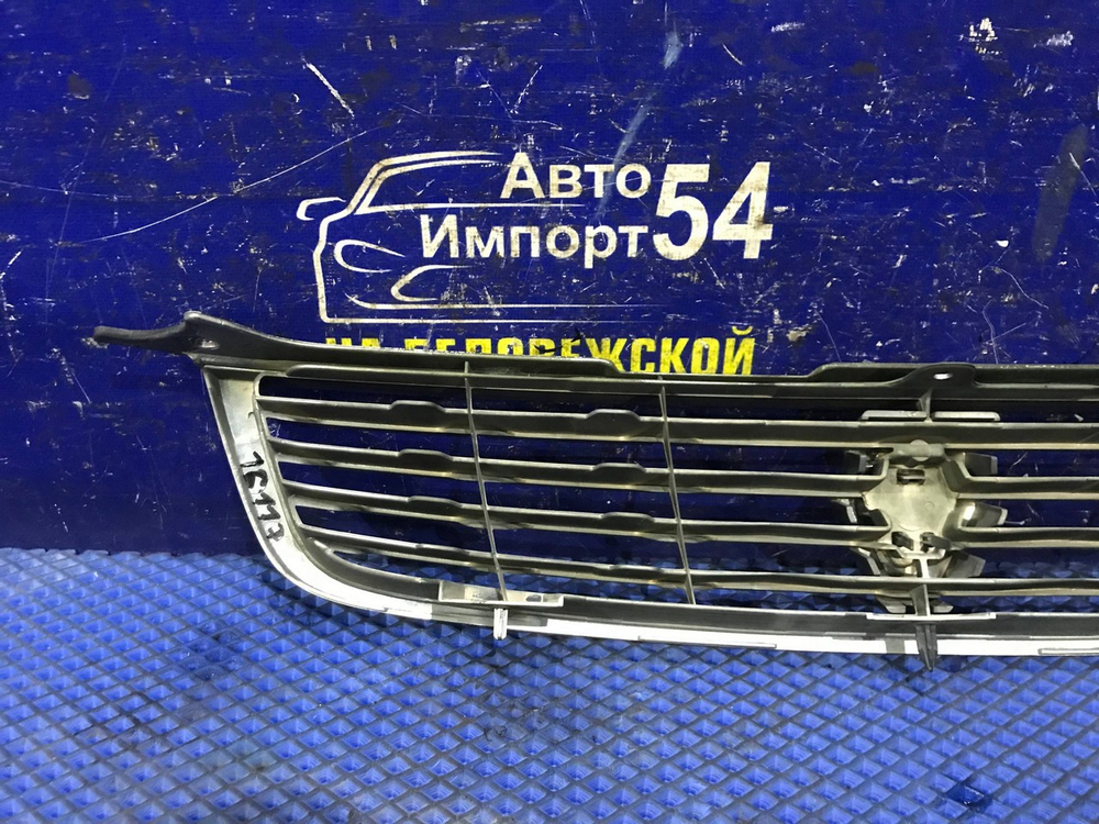 Решетка радиатора TOYOTA COROLLA 1997-2000