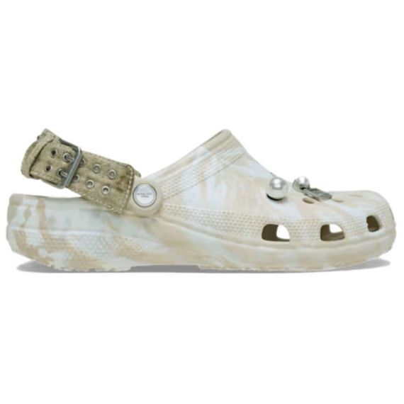 Crocs Classic Clog 'Light Brown'