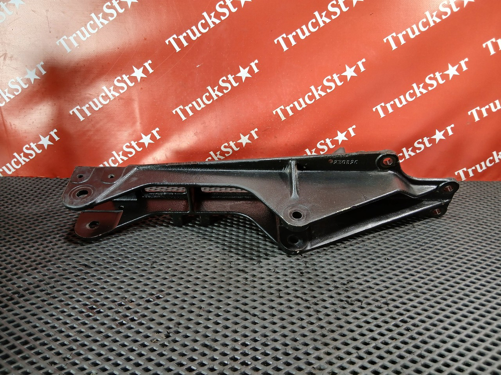 Кронштейн кабины задний левый