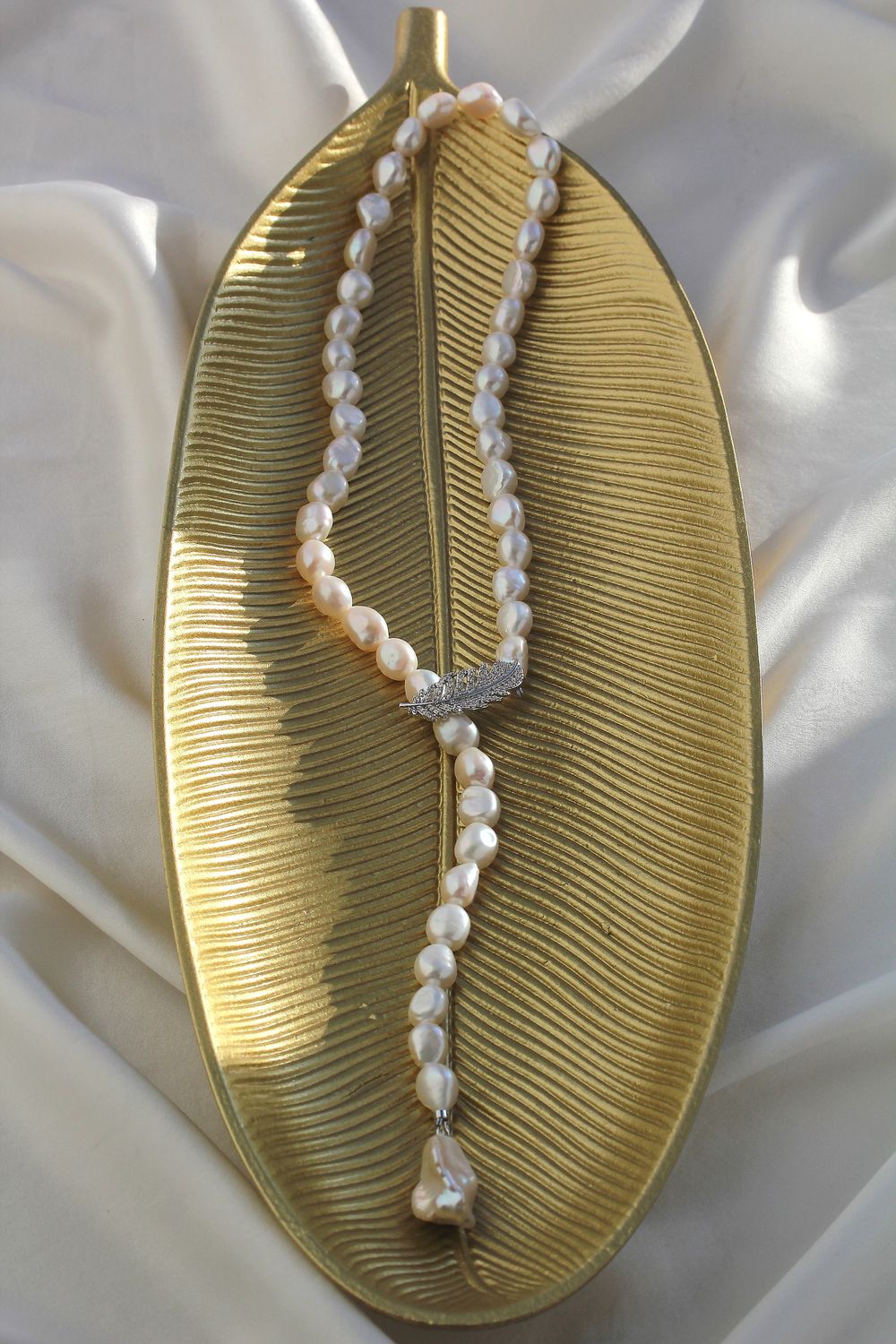 Роскошное колье-трансформер из барочного жемчуга