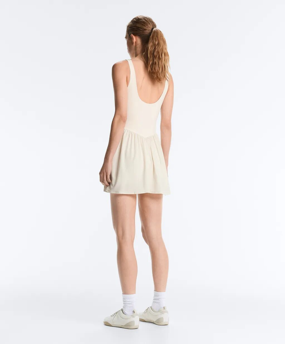 Короткое платье Comfortlux - OYSHO