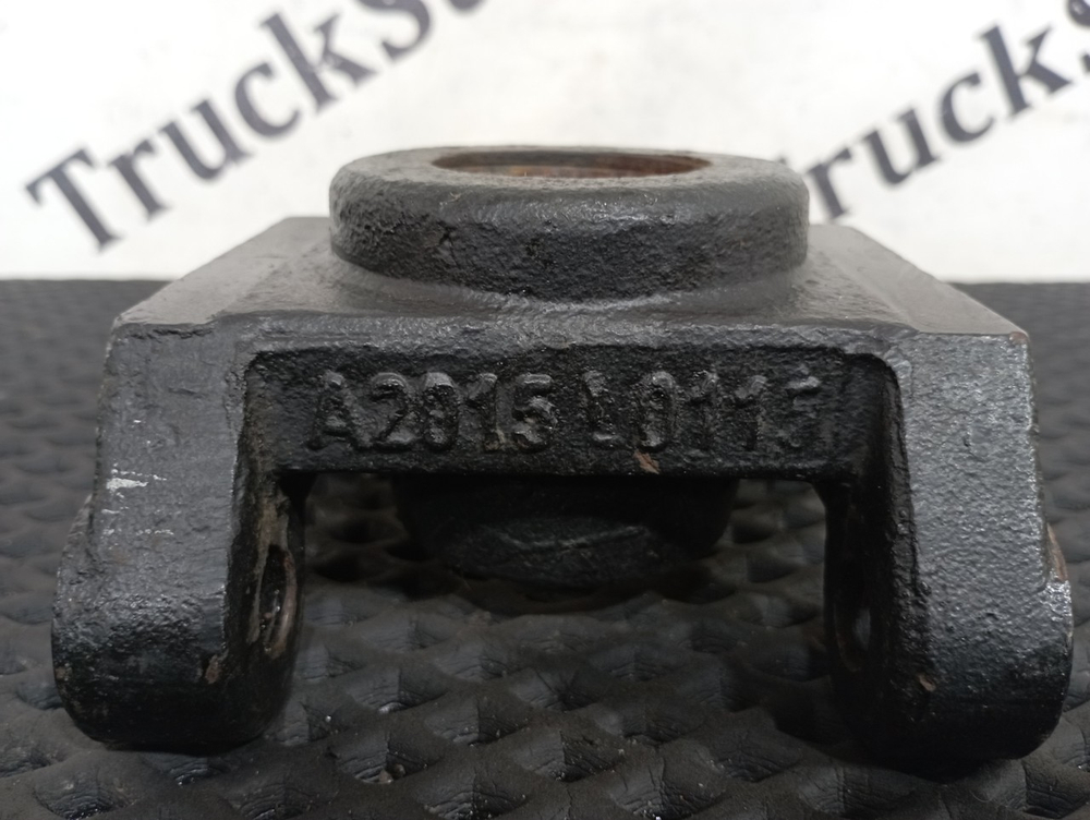 Кронштейн буксировочный 2022г