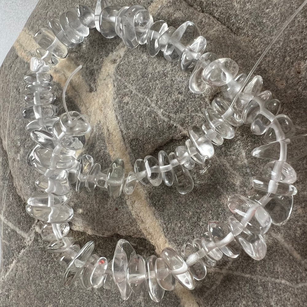 Горный хрусталь. Камни для изделий на заказ. Цена зависит от вида заказанного изделия