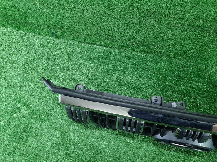 Решетка радиатора Toyota Land Cruiser Prado 150 (2017-н.в.)