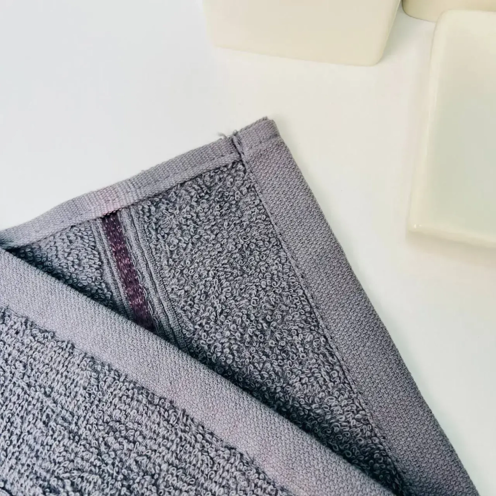 Полотенце махровое 70*120см «Comfort» цвет графитовый 08-182, плотность 300гр/м2 TJ, с петелькой-подвесом