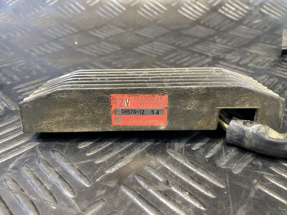 Реле зарядки Suzuki Intruder VS750 VR51A