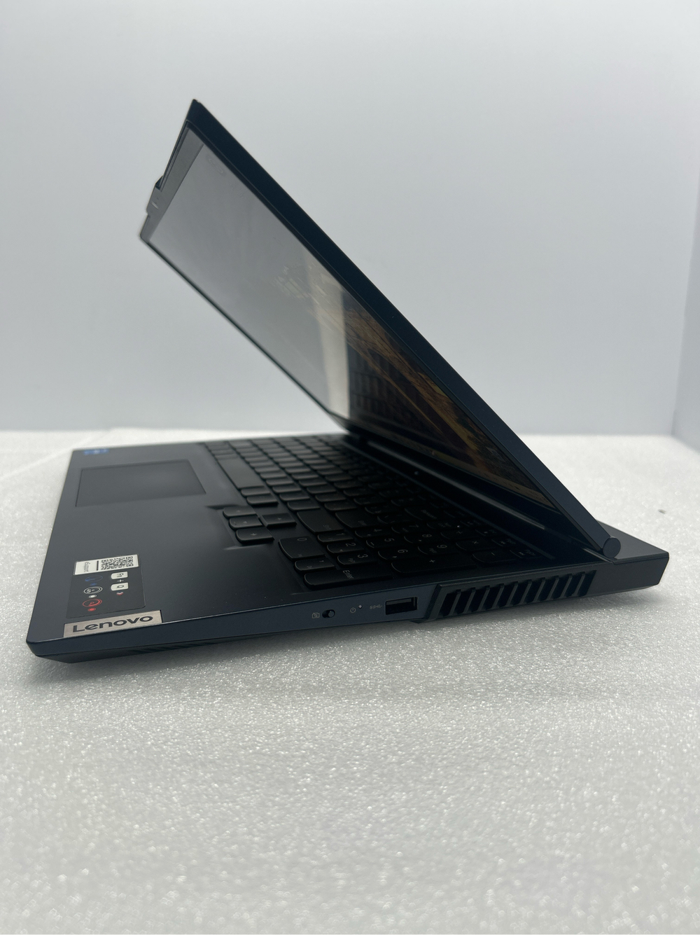 Ноутбук Lenovo Legion 5 15ITH6H 15.6"/Intel Core i7-11800H/RAM 16GB/SSD 512GB/Nvidia GeForce RTX 3070 8GB/IPS 165 Hz/1920*1080/DOS/Подсветка кл-ры: нет/черный. Состояние: B1