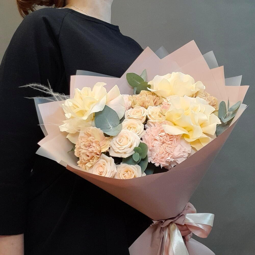 Авторский нежный букет с французскими розами