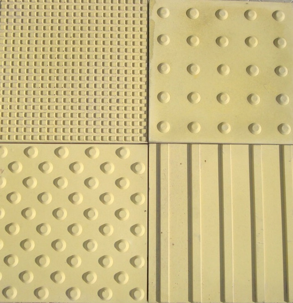 Тактильная плитка бетонная 300х300х50