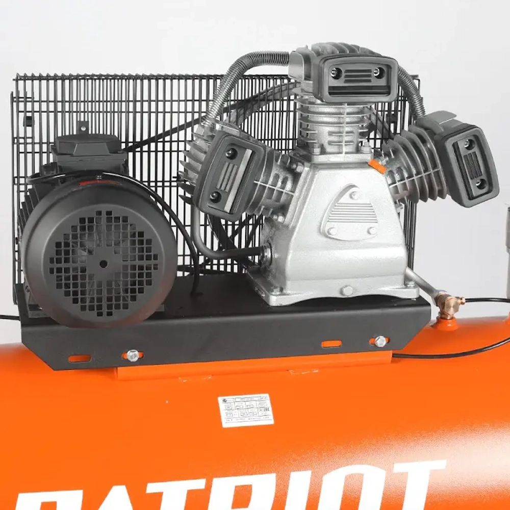 Компрессор поршневой ременной Patriot Remeza СБ 4/С-200 LB 40, 520306350