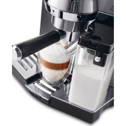 8-ми часовая аренда кофемашины Delonghi (с функцией Cappuccino)