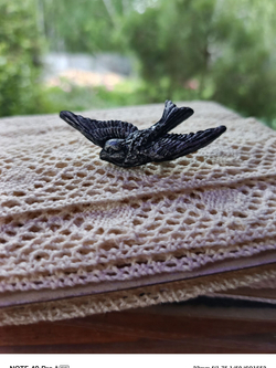 Брошь Спящий котенок черный авторская из полимерной глины ручной работы