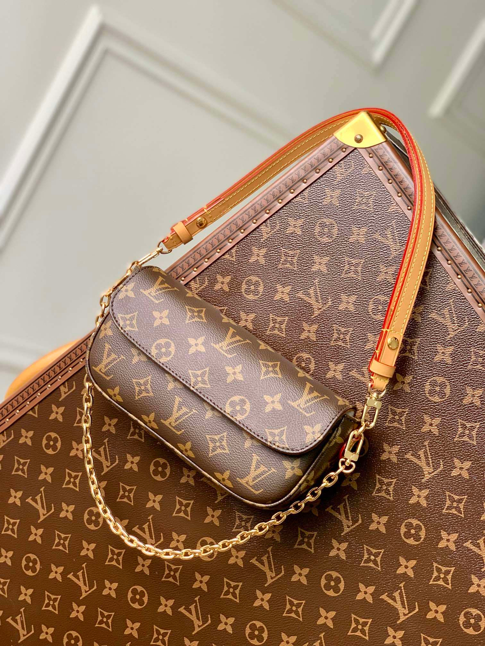 Louis Vuitton Ivy Wallet On Chain Bag