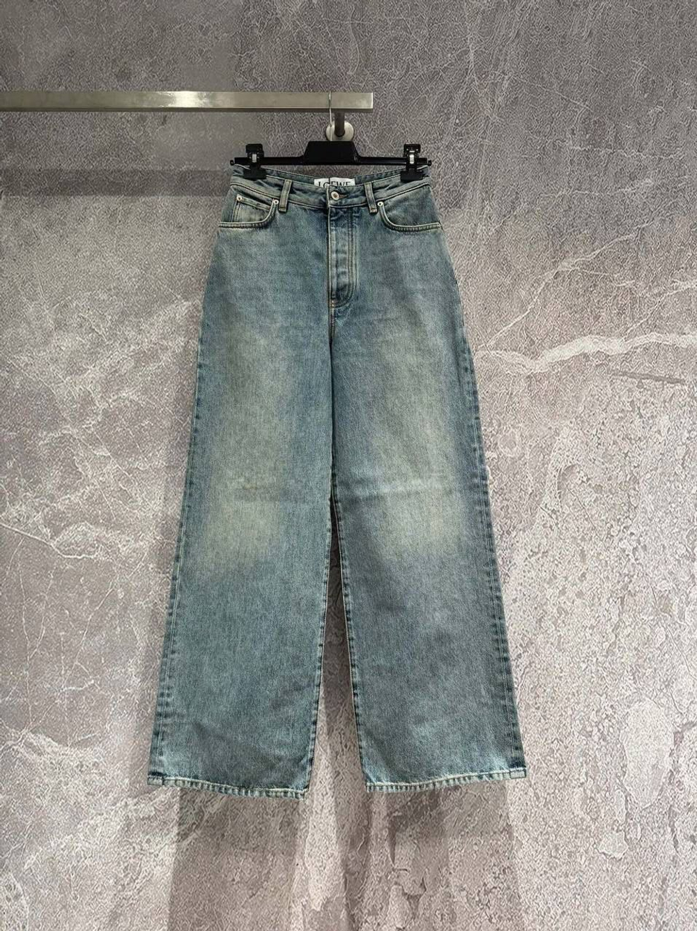 Джинсы Loewe