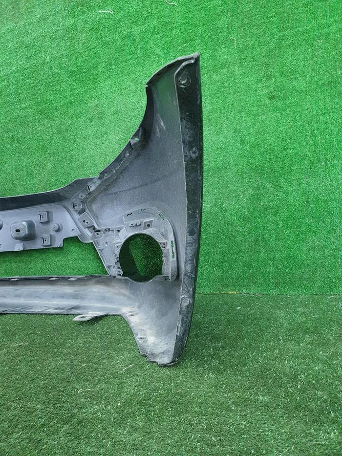 Бампер передний Lada Granta (2018-н.в.)